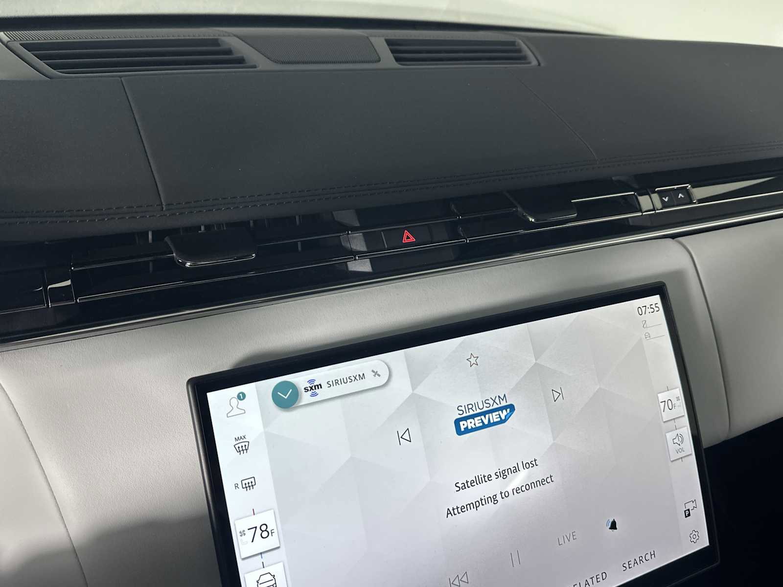 Used 2024 Land Rover Range Rover Sport Dynamic SE image 33