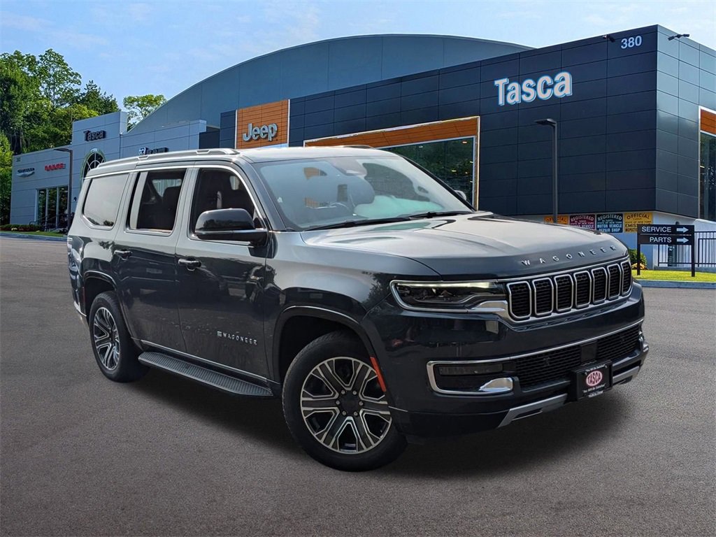 Certified 2024 Jeep Wagoneer Series II w/ Flexible Seating Group