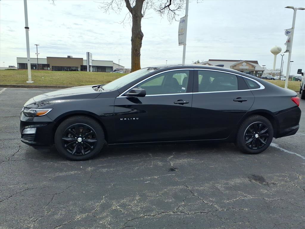 Used 2025 Chevrolet Malibu LT FWD image 4