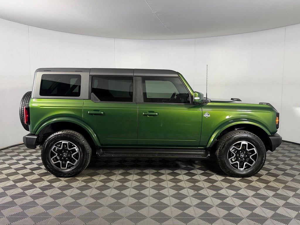 Used 2025 Ford Bronco Outer Banks AWD/4WD image 9