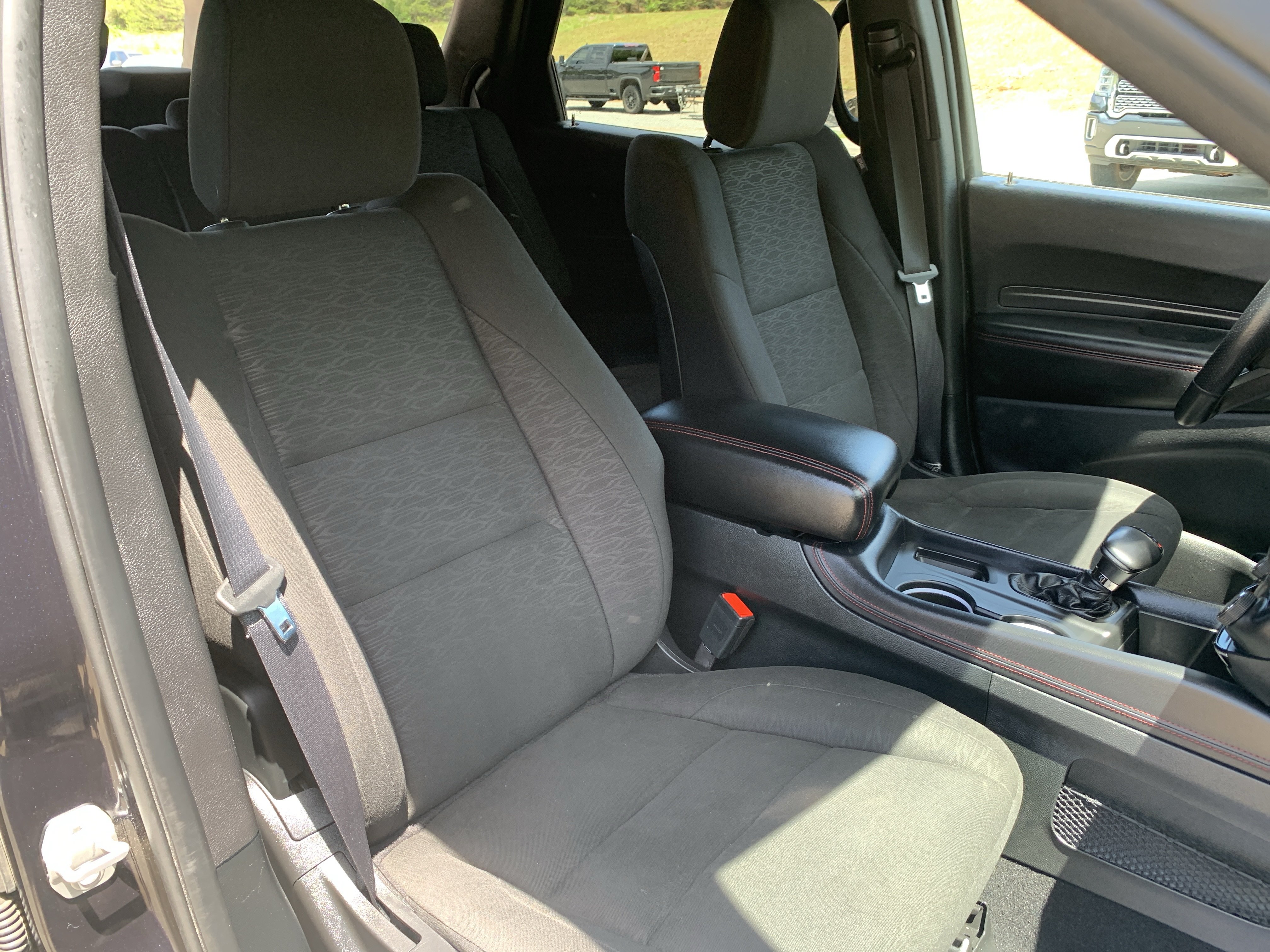 Used 2025 Dodge Durango GT RWD image 39