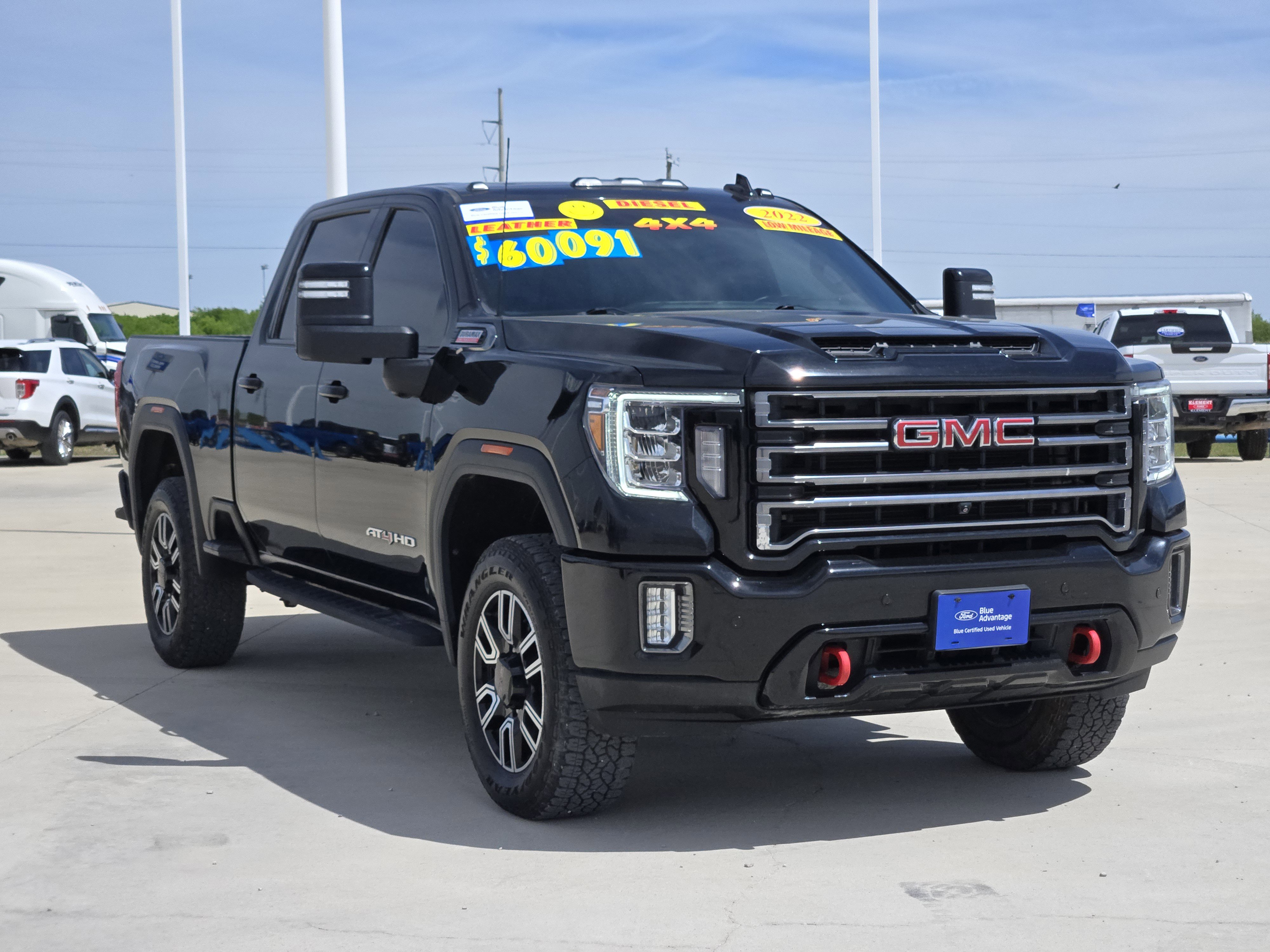 Used 2022 GMC Sierra 2500 AT4 w/ AT4 Premium Plus Package image 3