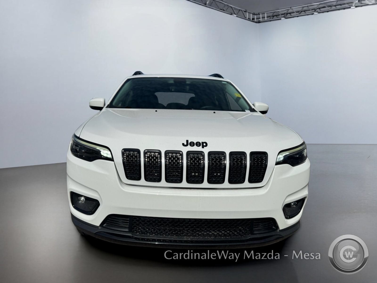 Used 2019 Jeep Cherokee Latitude Plus AWD/4WD image 9