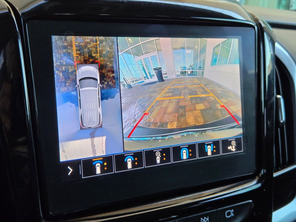 Used 2020 Chevrolet Traverse Premier w/ Redline Edition image 38