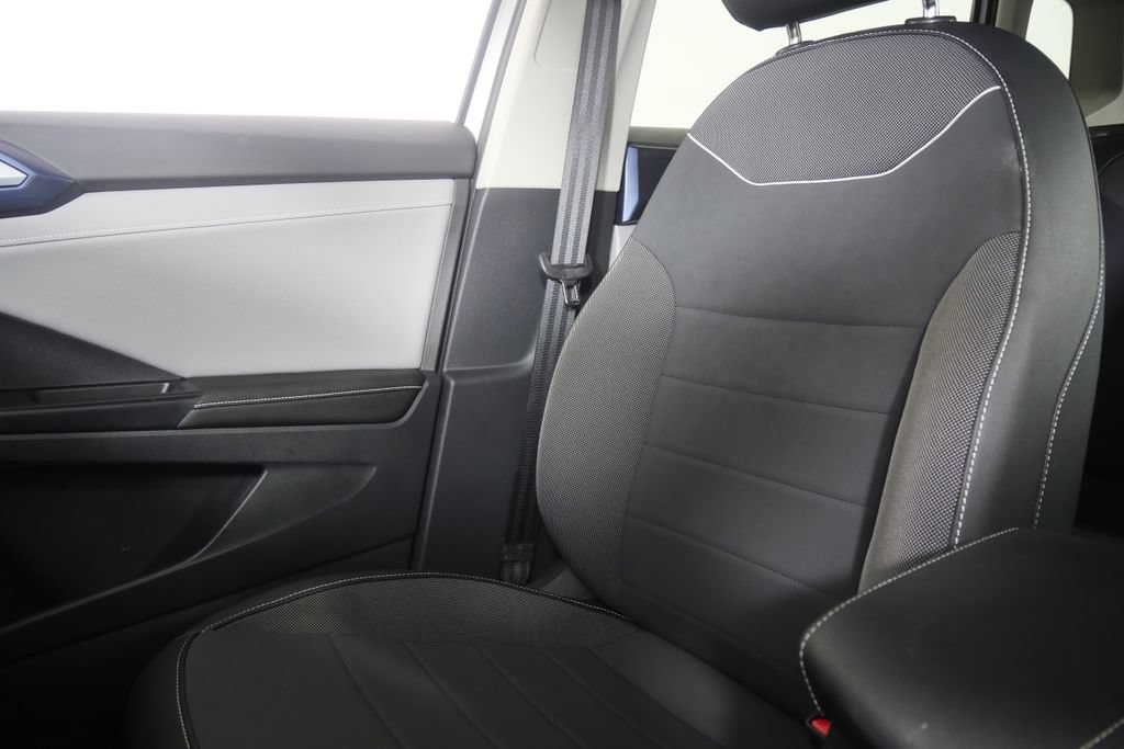 Used 2024 Volkswagen Taos SE FWD image 23