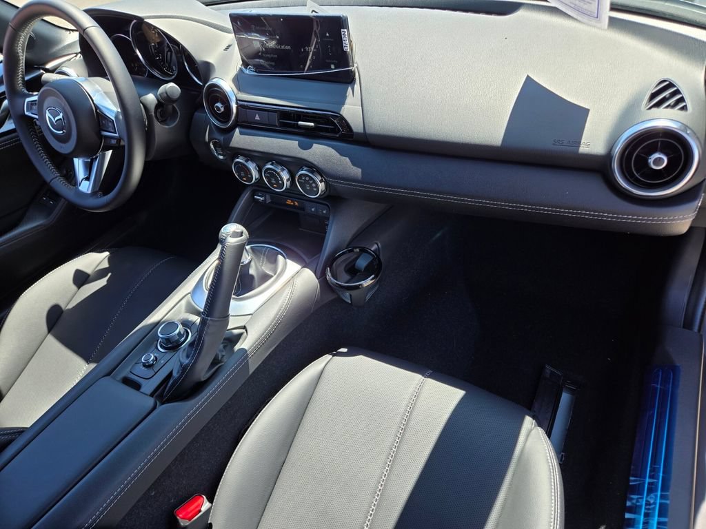 New 2026 MAZDA MX-5 Miata RF Grand Touring w/ Weather Package RWD image 17