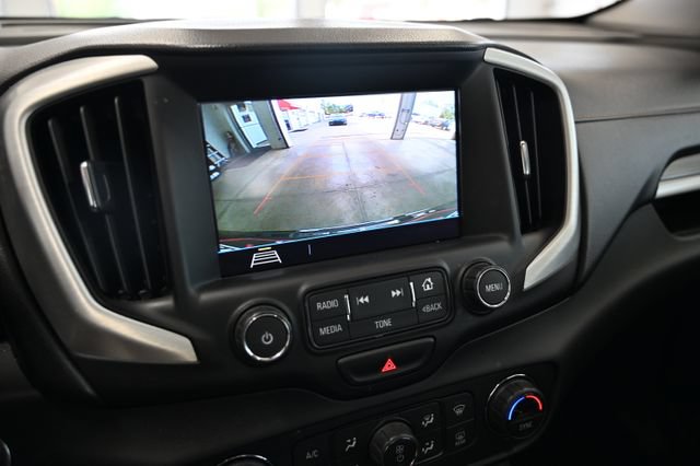 Used 2018 GMC Terrain SLT w/ Preferred Package AWD/4WD image 17
