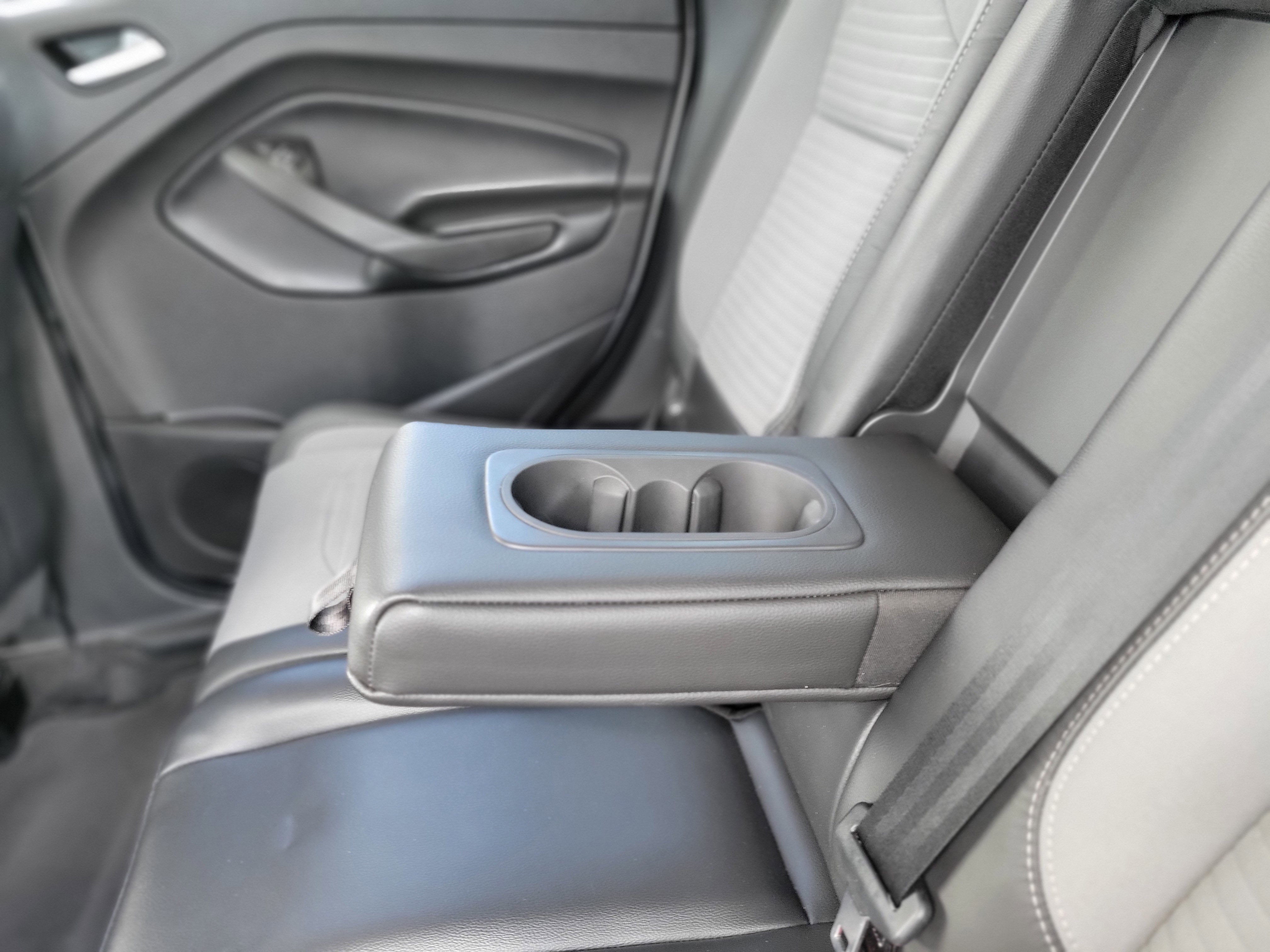 Used 2019 Ford Escape SE FWD image 32