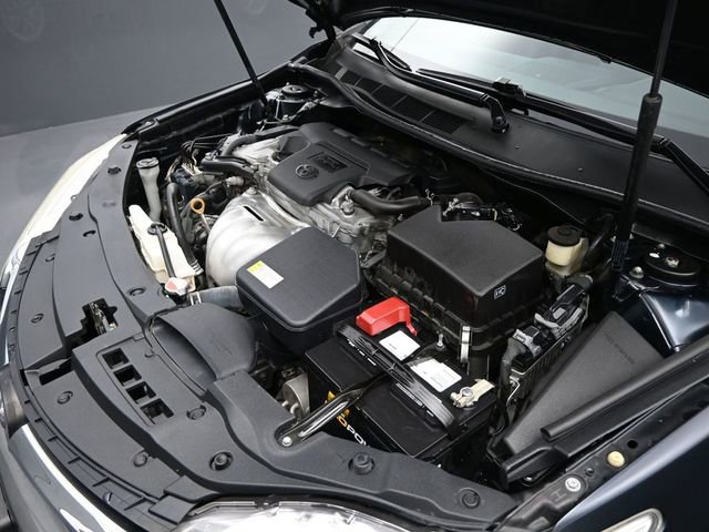 Used 2016 Toyota Camry LE image 43