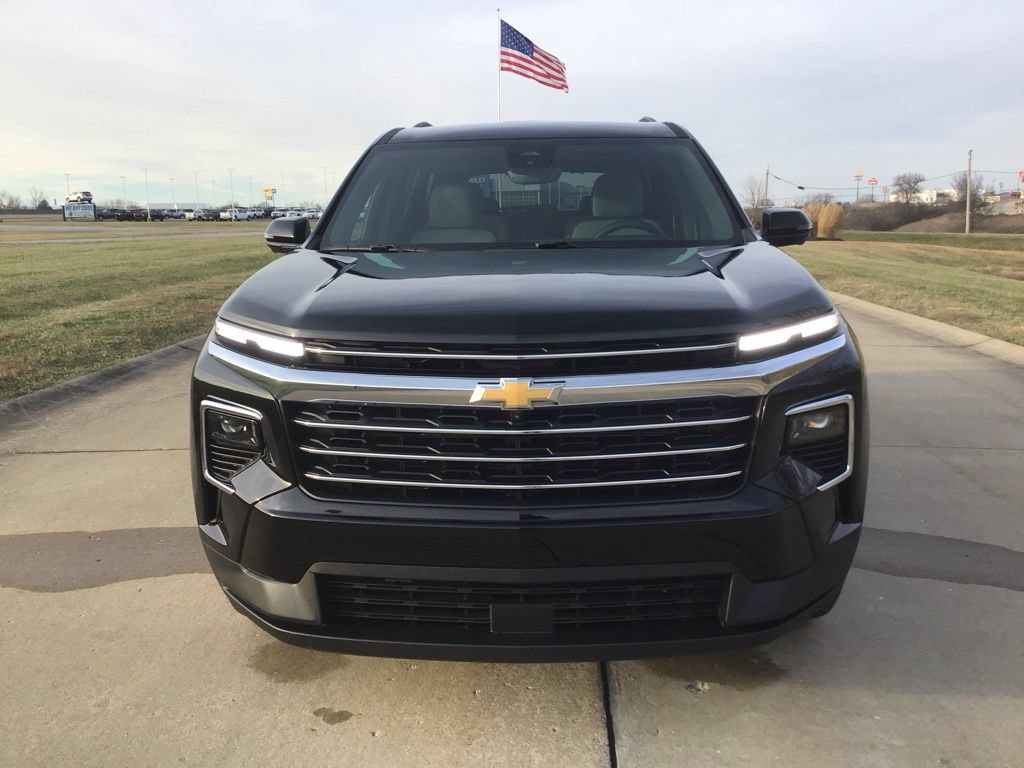 New 2026 Chevrolet Traverse LT w/ Driver Confidence Package FWD image 11