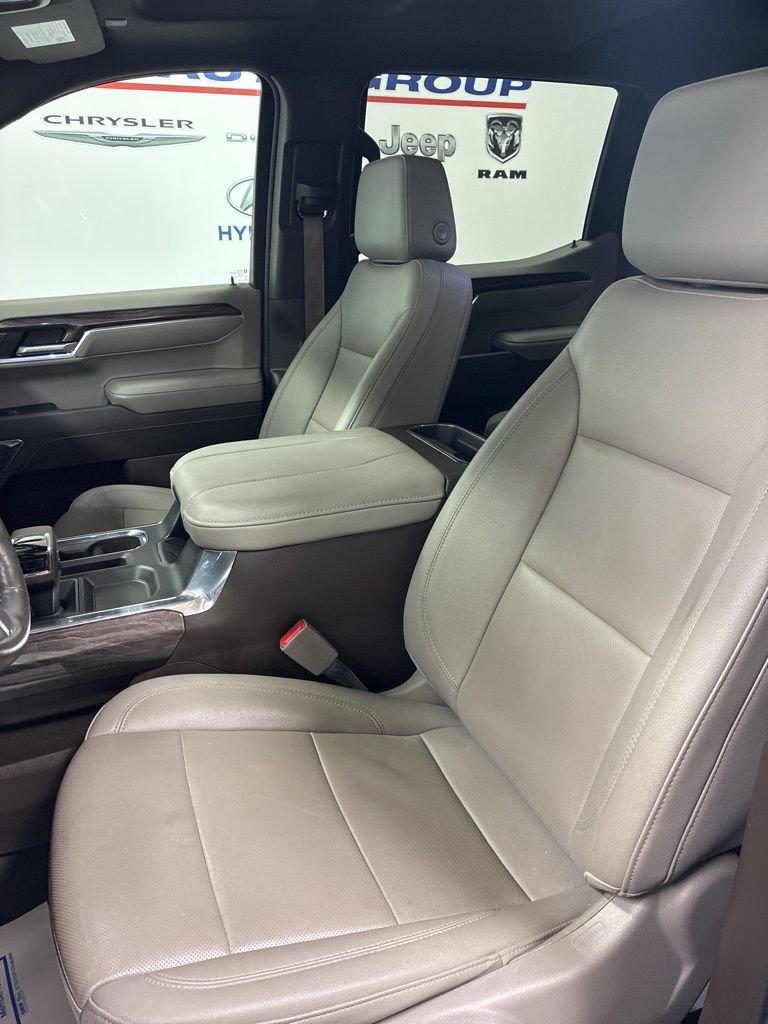 Used 2023 Chevrolet Silverado 1500 LTZ w/ LTZ Convenience Package II image 9