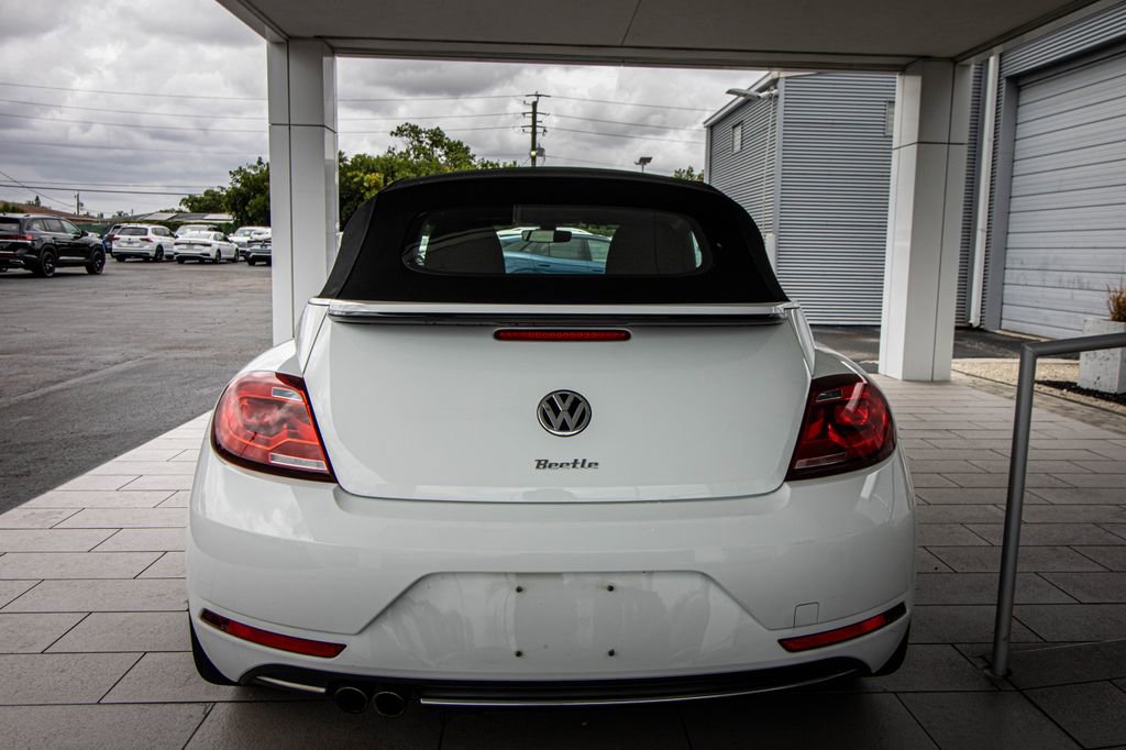 Used 2019 Volkswagen Beetle 2.0T SE FWD image 15