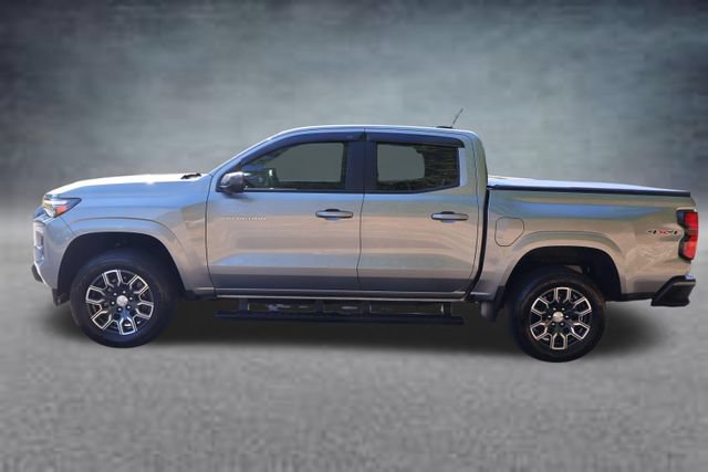 Used 2024 Chevrolet Colorado LT w/ LT Convenience Package III AWD/4WD image 4