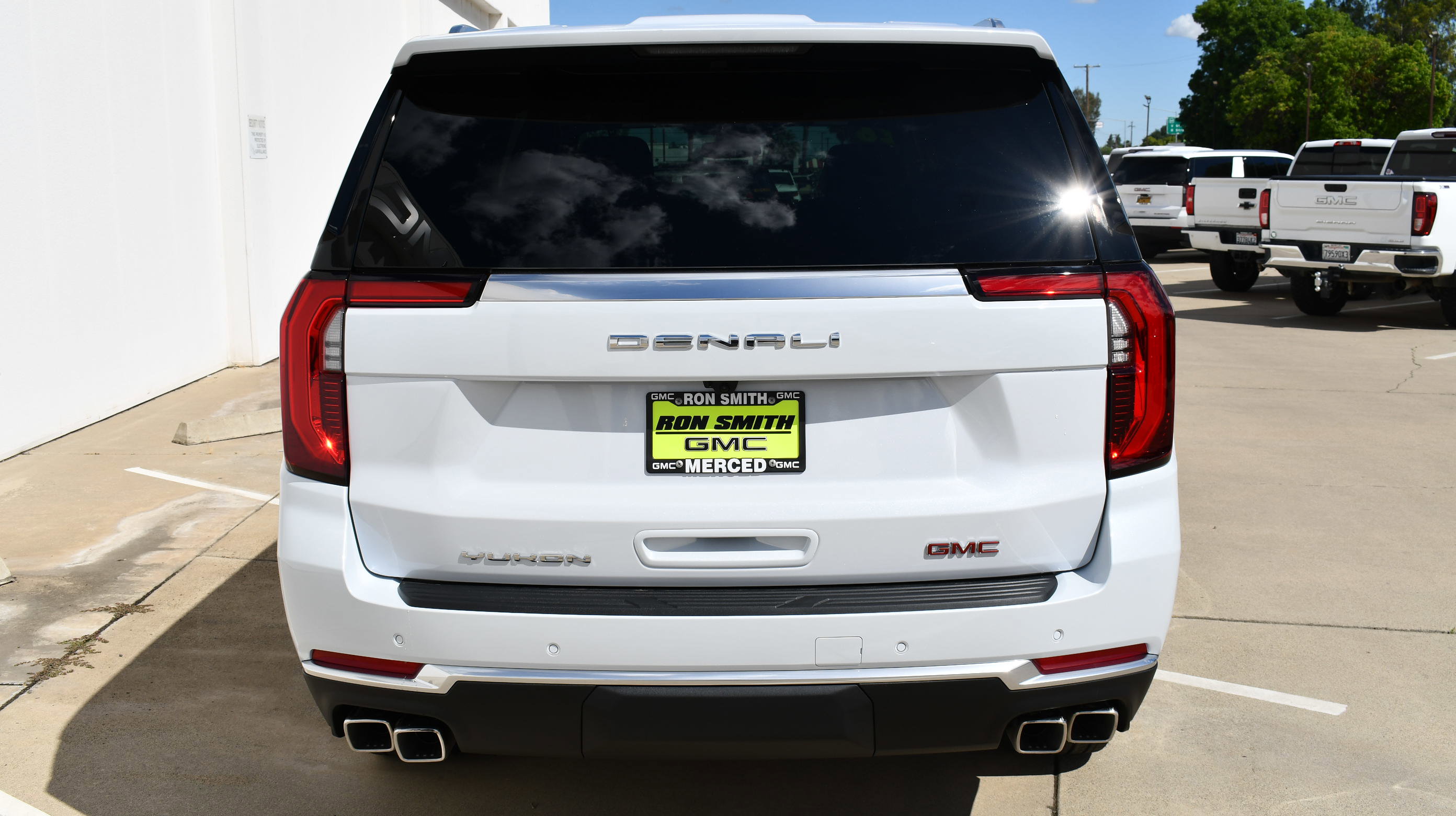 New 2026 GMC Yukon XL Denali AWD/4WD image 7
