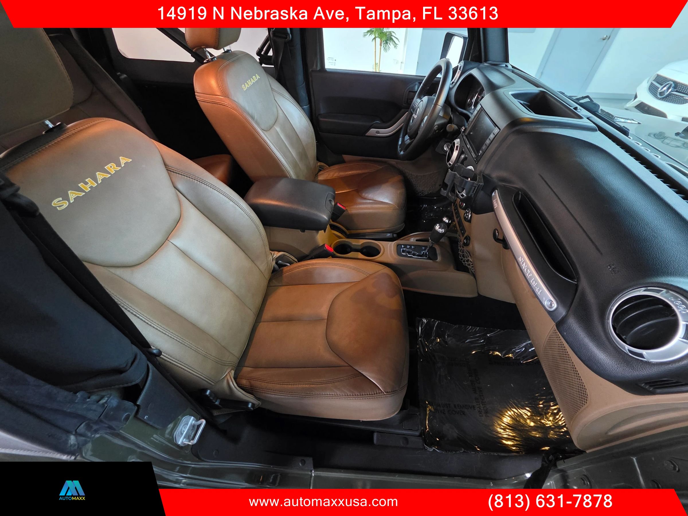 Used 2015 Jeep Wrangler Sahara w/ Connectivity Group AWD/4WD image 27