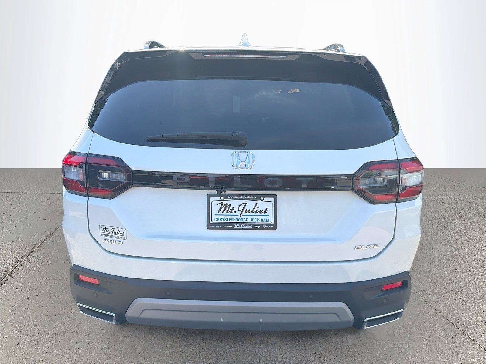 Used 2024 Honda Pilot Elite image 5