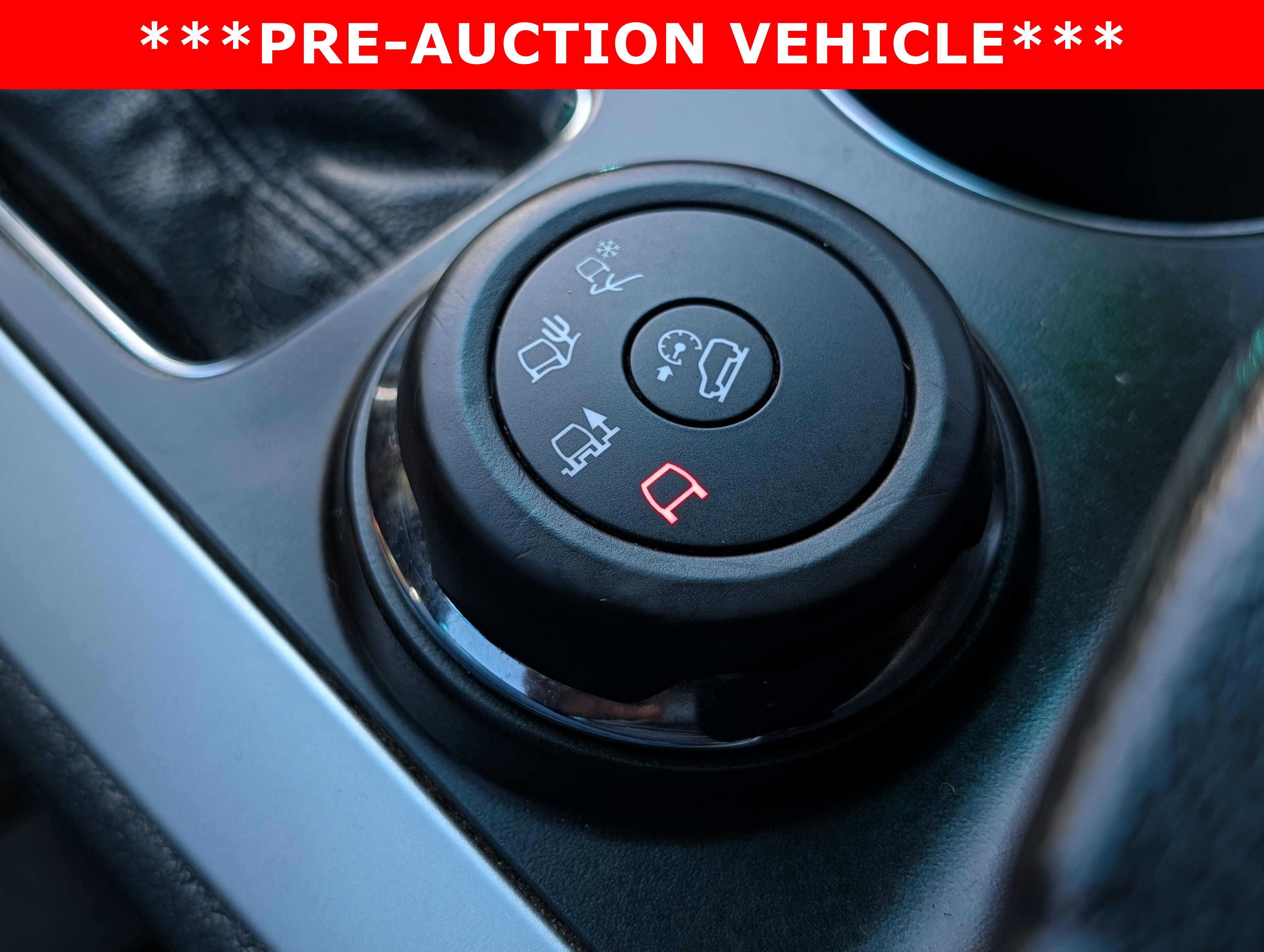 Used 2013 Ford Explorer XLT image 33