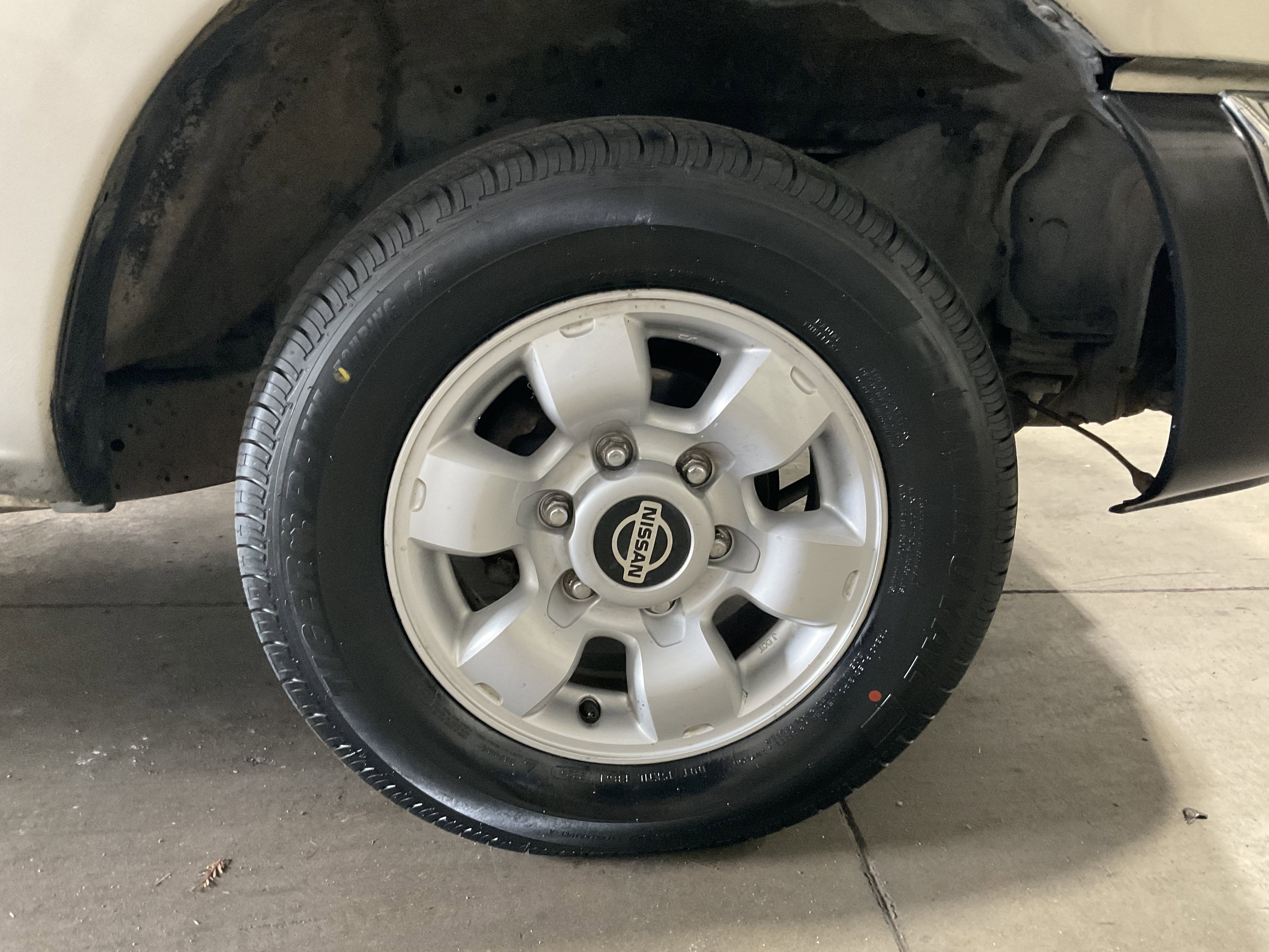 Used 2000 Nissan Frontier XE image 8