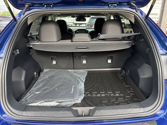 New 2026 Subaru Crosstrek 2.0i Premium AWD/4WD image 11