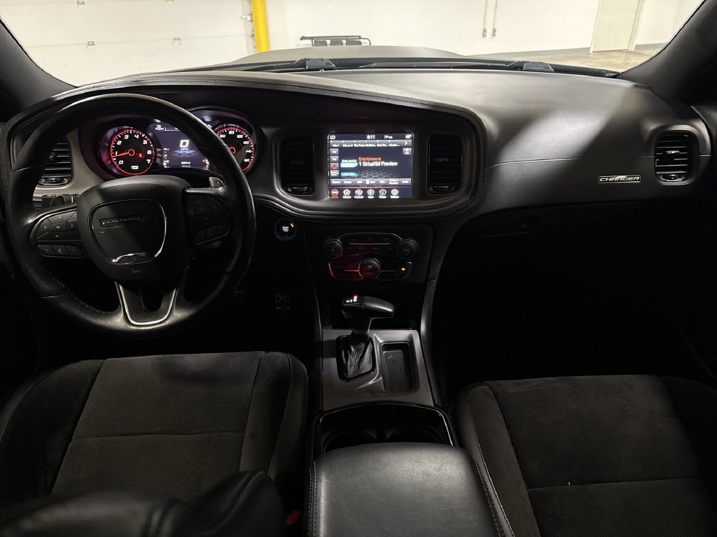 Used 2023 Dodge Charger R/T w/ Plus Group RWD image 10