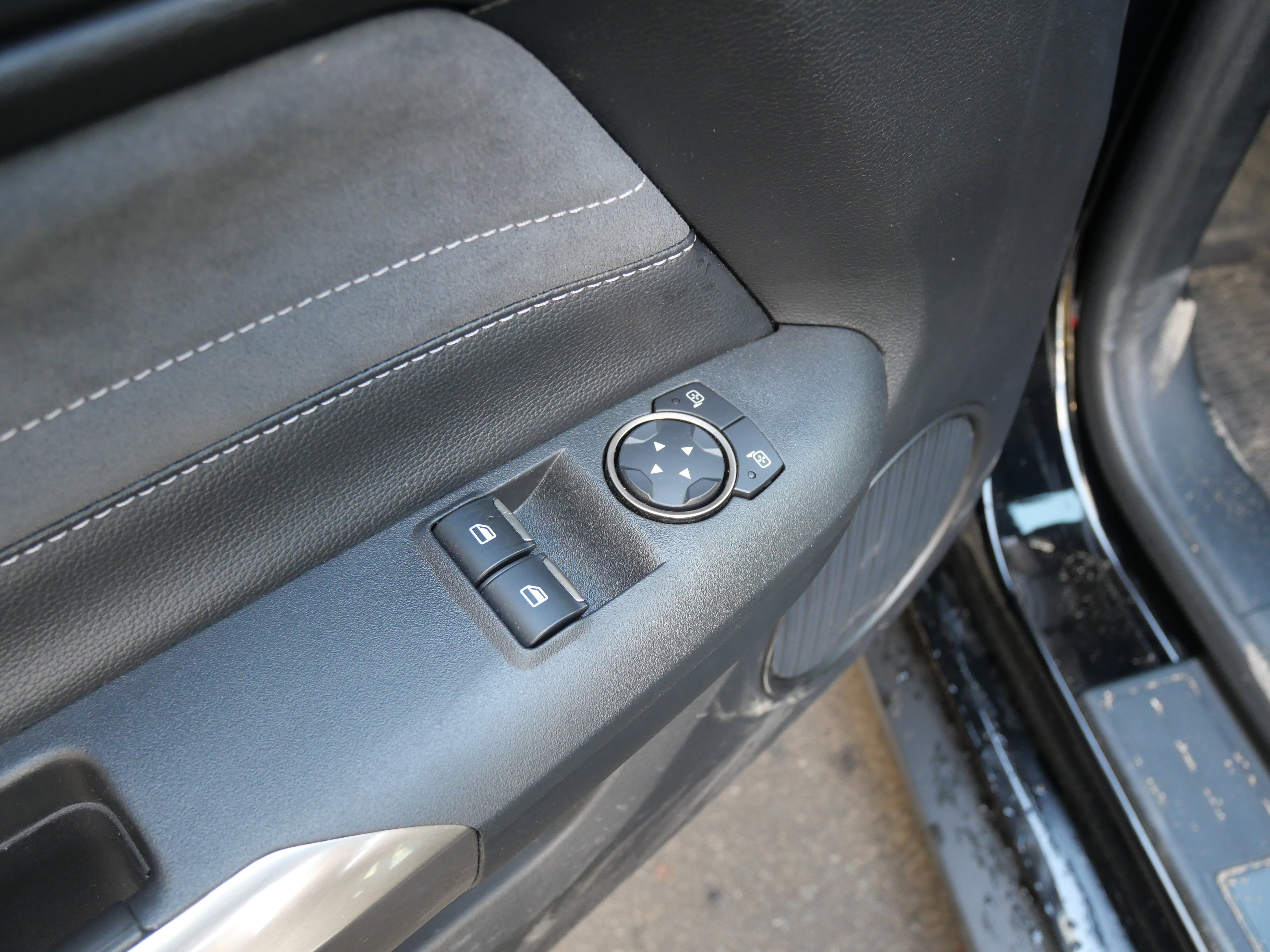 Used 2020 Ford Mustang Shelby GT350 w/ Technology Package image 7