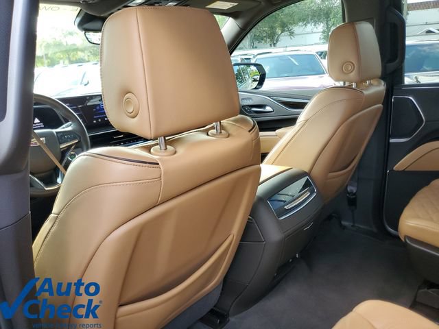 Used 2022 Cadillac Escalade Premium Luxury AWD/4WD image 14