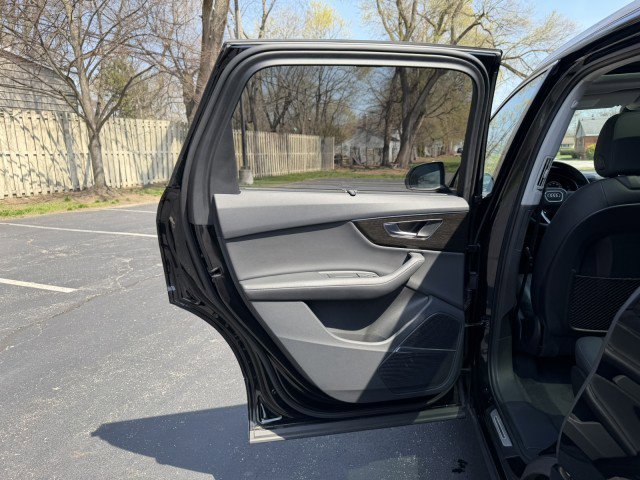Certified 2023 Audi Q7 3.0T Prestige image 25