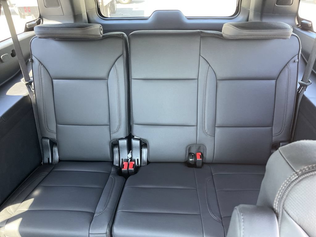 New 2026 Chevrolet Suburban High Country AWD/4WD image 24