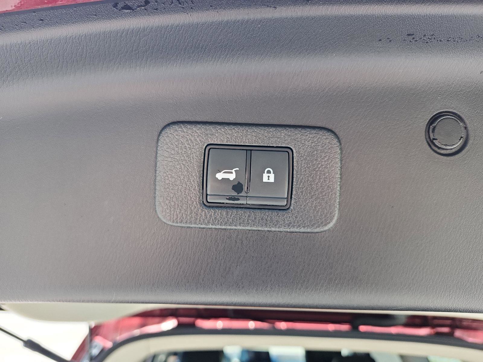 Used 2023 Nissan Armada Platinum w/ Captain's Chairs Package RWD image 12