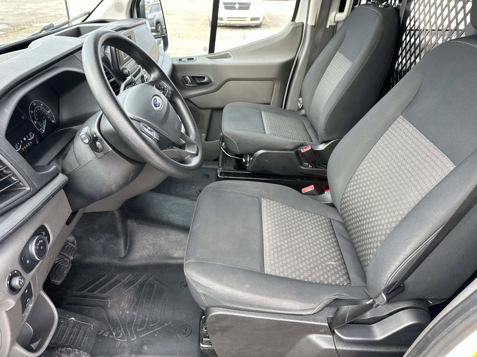 Used 2024 Ford Transit 250 Low Roof w/ Exterior Upgrade Package image 17