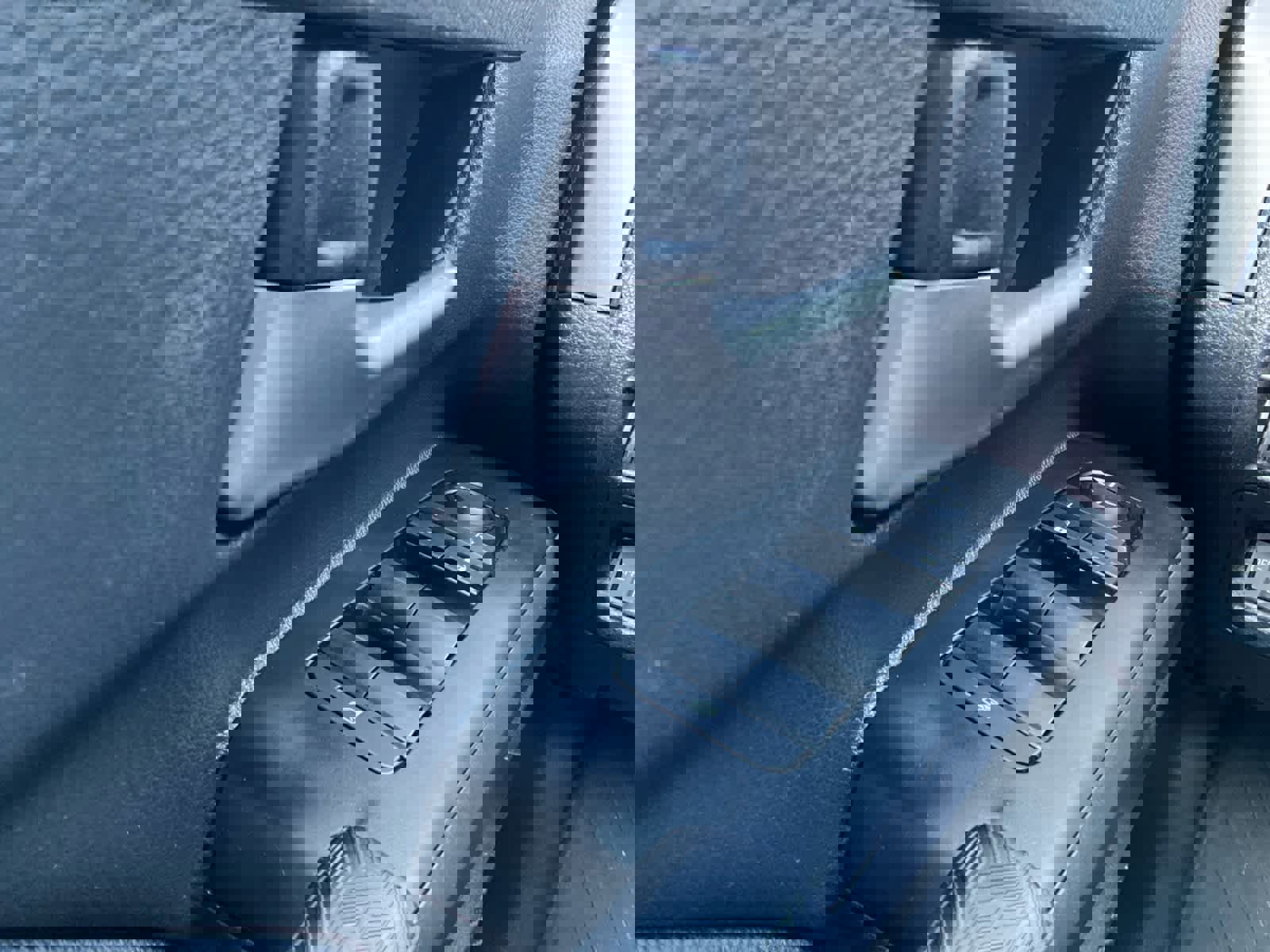 Used 2025 Toyota Tacoma TRD Sport image 21