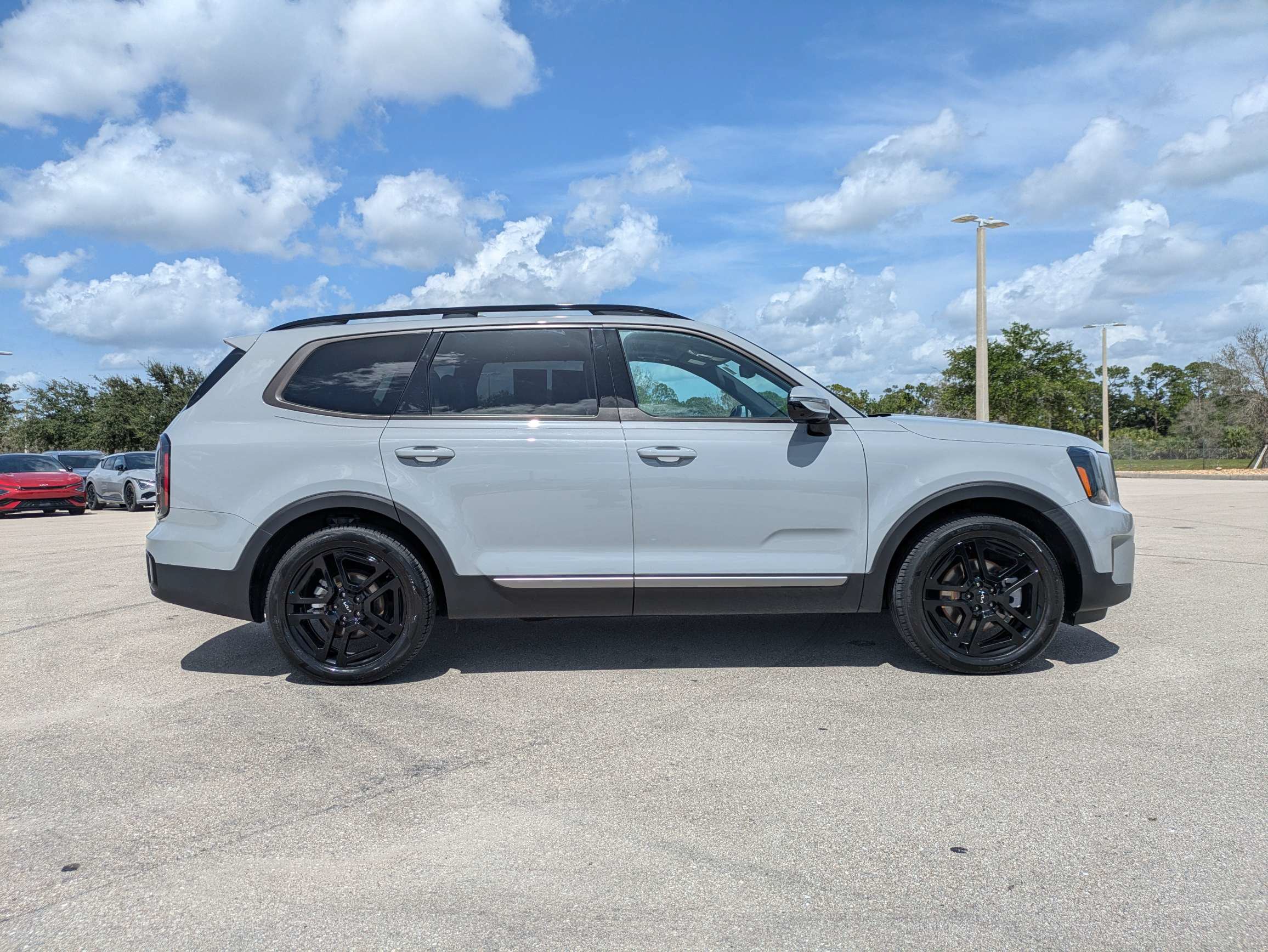 Certified 2023 Kia Telluride SX Prestige X-Line AWD/4WD image 4