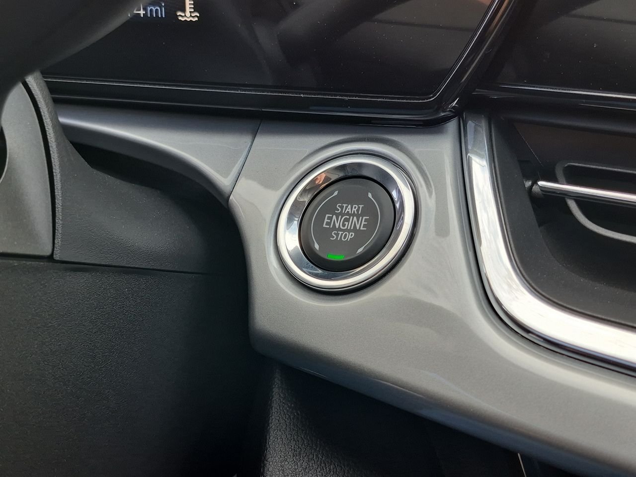 New 2026 Chevrolet Trax LT w/ Driver Confidence Package FWD image 17