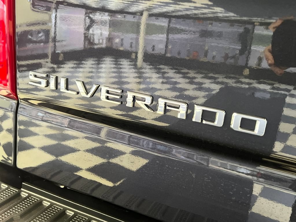 Used 2023 Chevrolet Silverado 1500 High Country w/ High Country Premium Package image 14