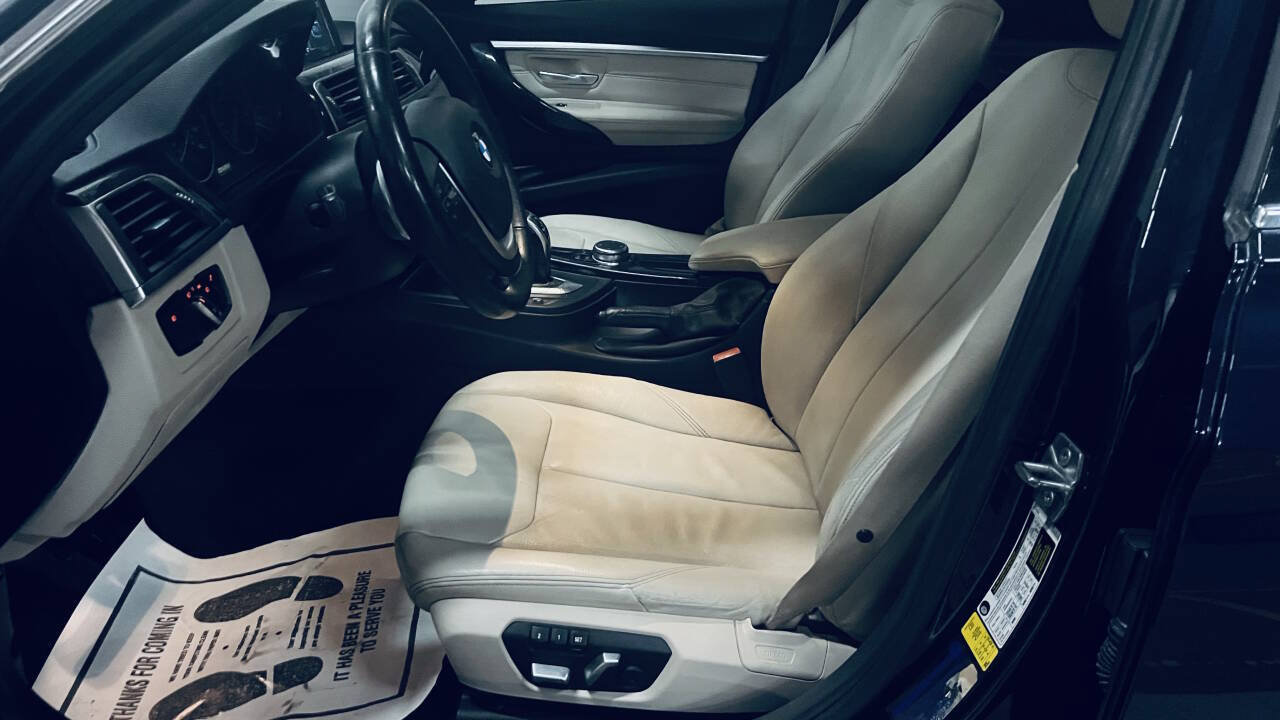 Used 2017 BMW 330i Sedan RWD image 18