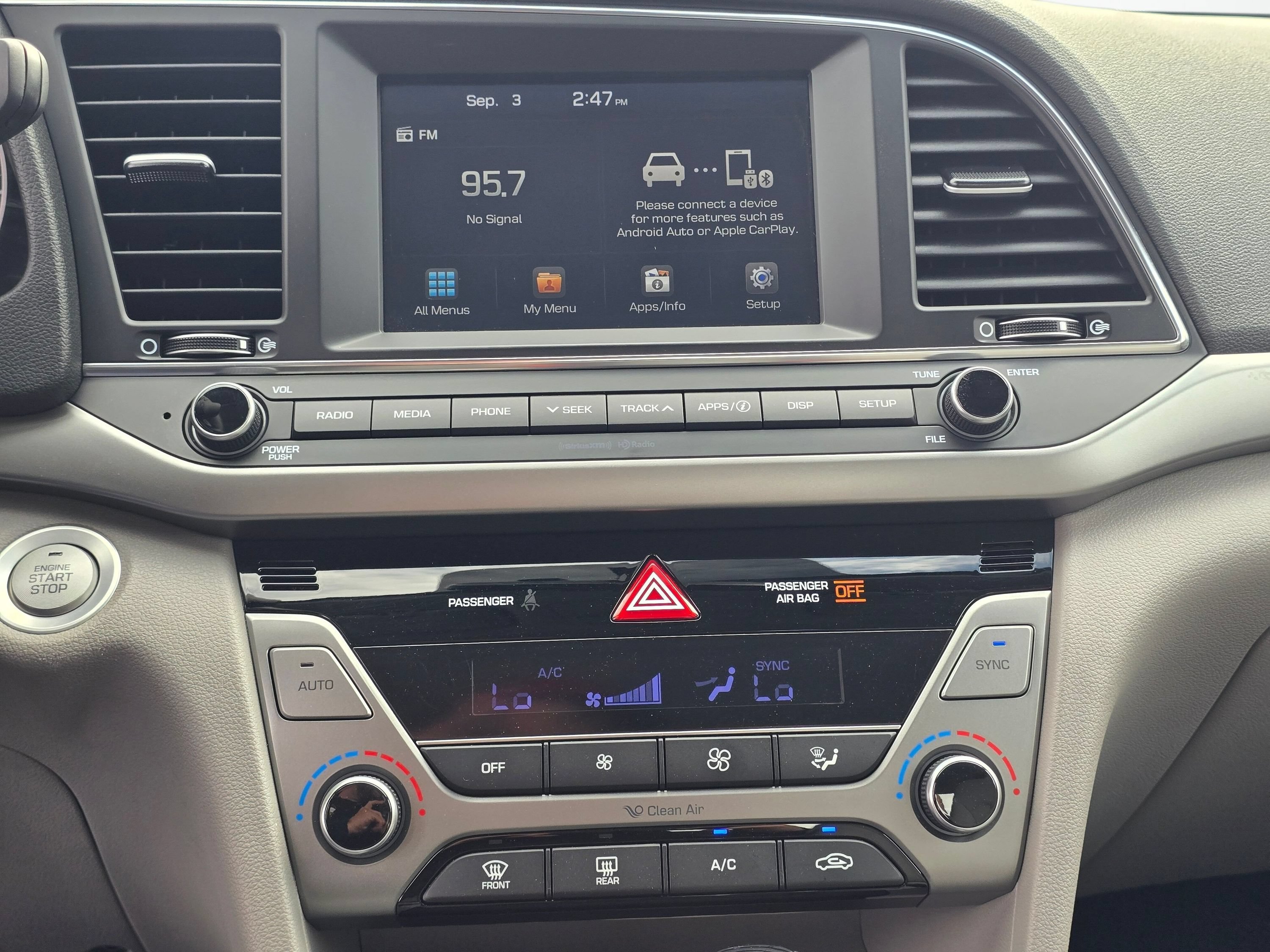 Used 2018 Hyundai Elantra Value Edition FWD image 14