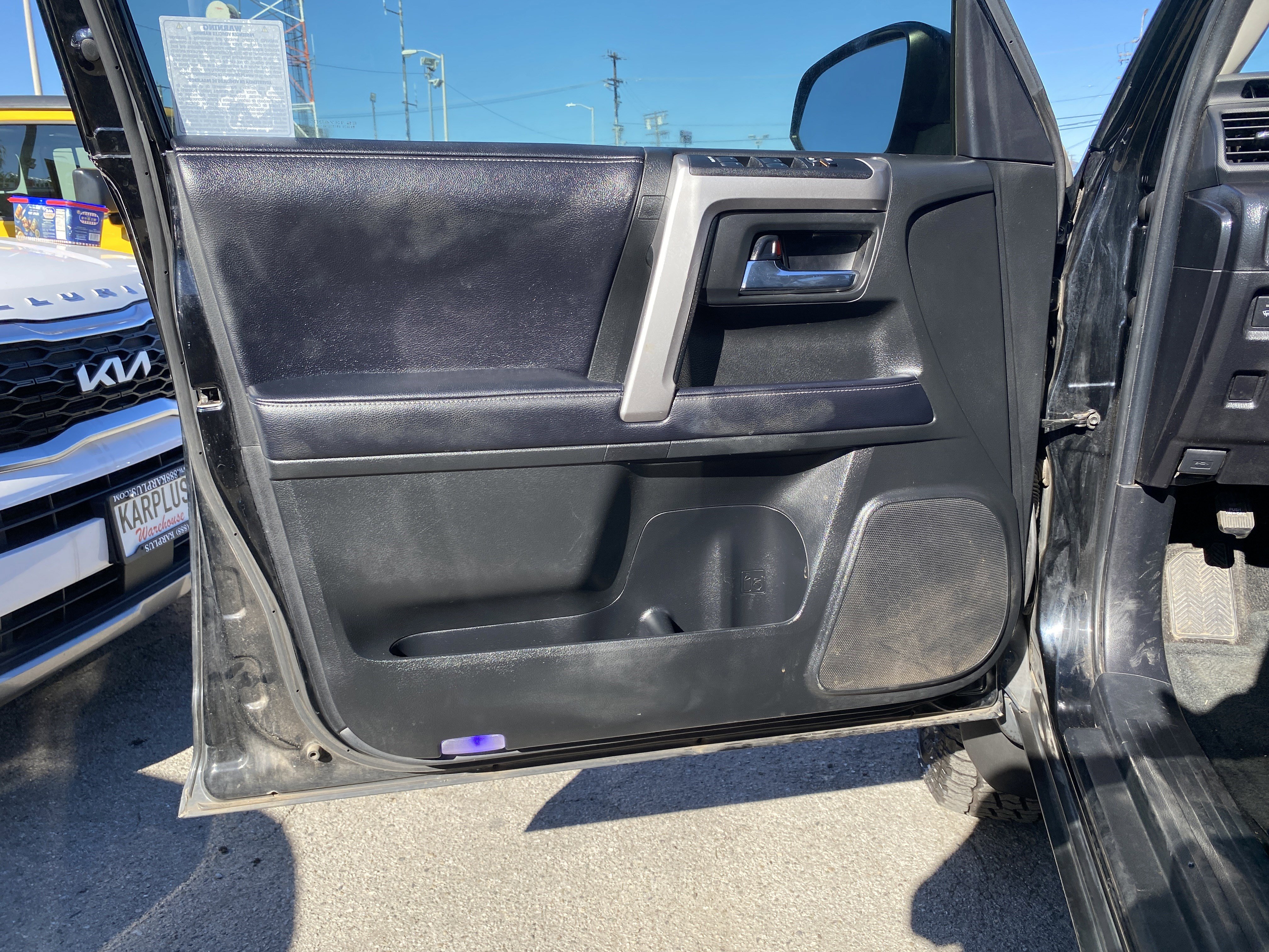 Used 2019 Toyota 4Runner SR5 Premium image 12