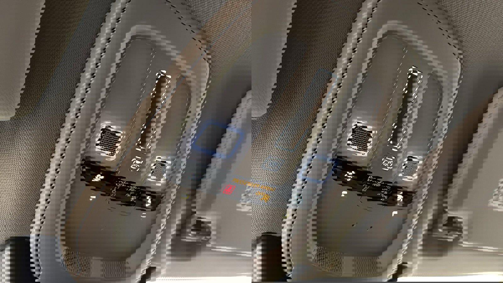 New 2026 Volvo XC90 B6 Plus w/ Protection Package Premier image 20