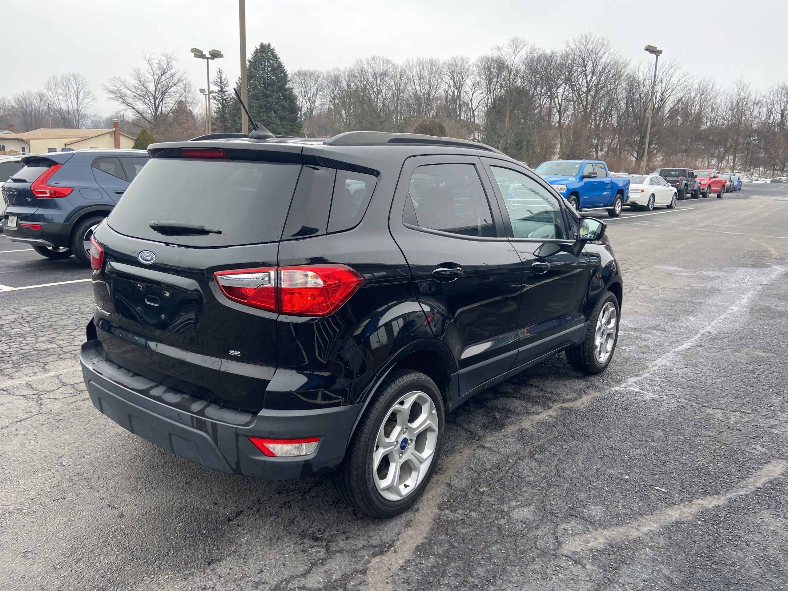 Used 2021 Ford EcoSport SE w/ SE Convenience Package image 6