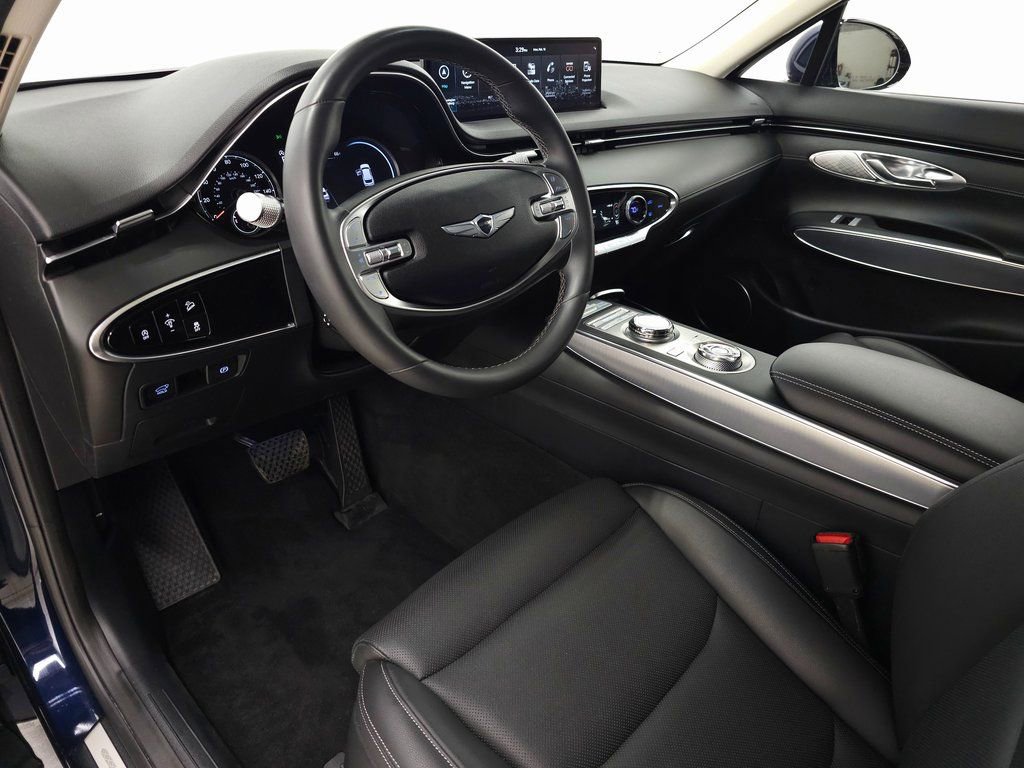 Used 2024 Genesis GV70 2.5T w/ Select Package AWD/4WD image 18
