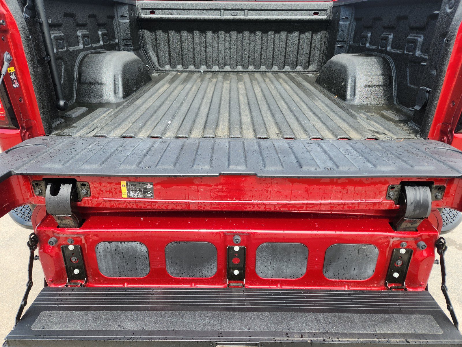Used 2021 GMC Sierra 1500 SLT AWD/4WD image 24