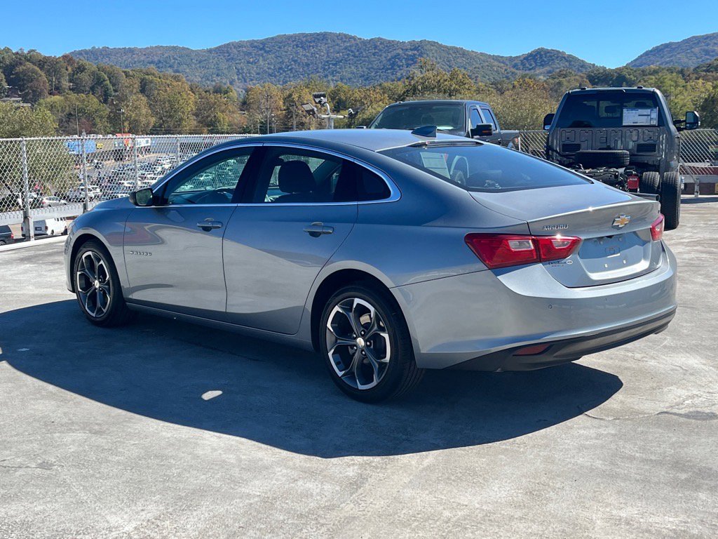 Used 2024 Chevrolet Malibu LT image 4