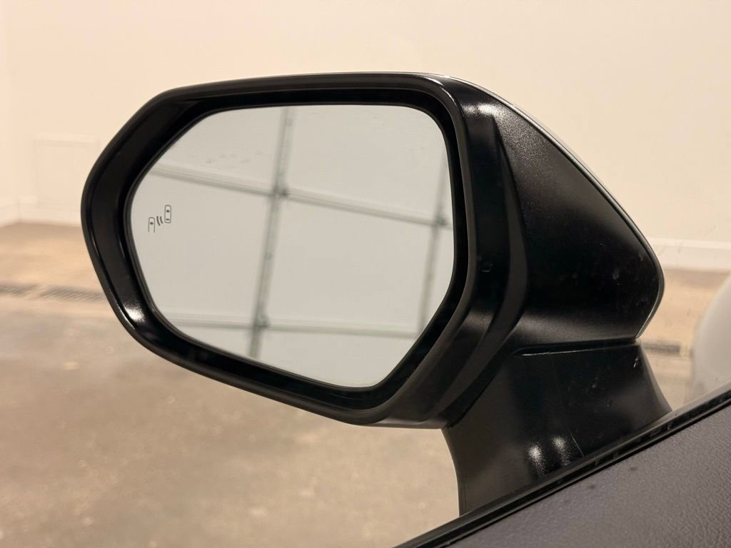 Used 2025 Toyota Camry LE image 12