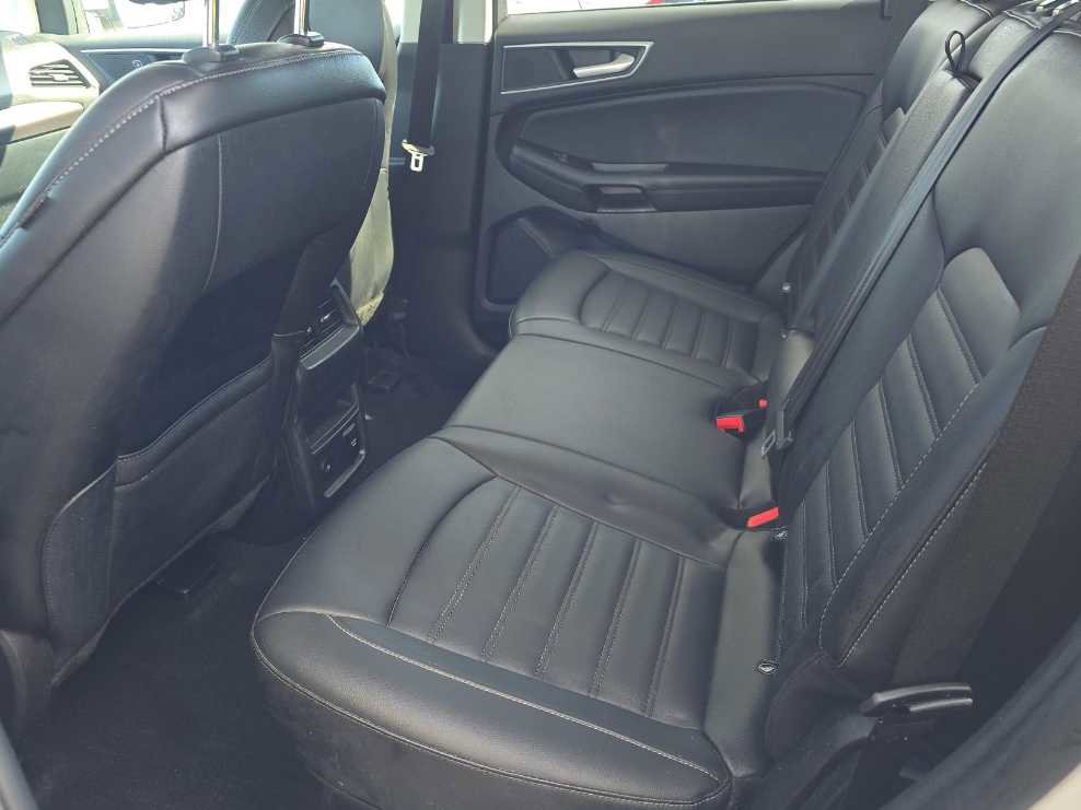 Used 2024 Ford Edge SEL w/ Convenience Package image 11