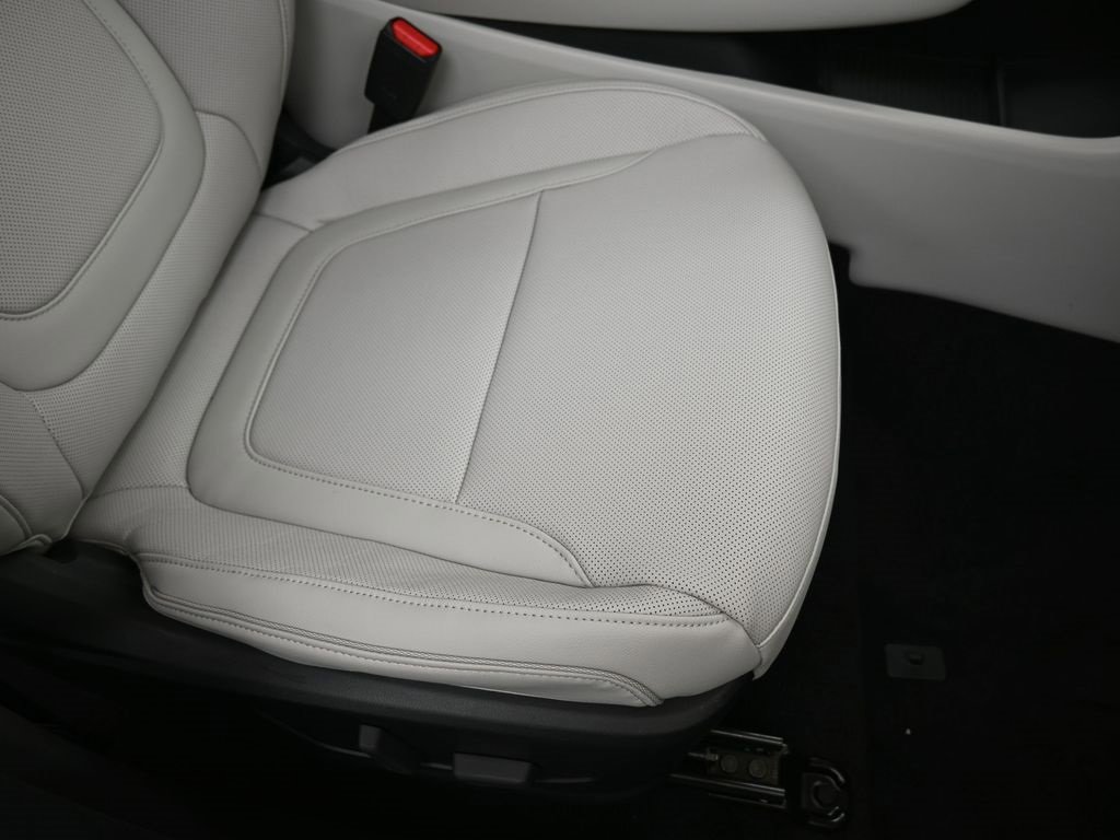 New 2026 Hyundai Tucson Limited image 12