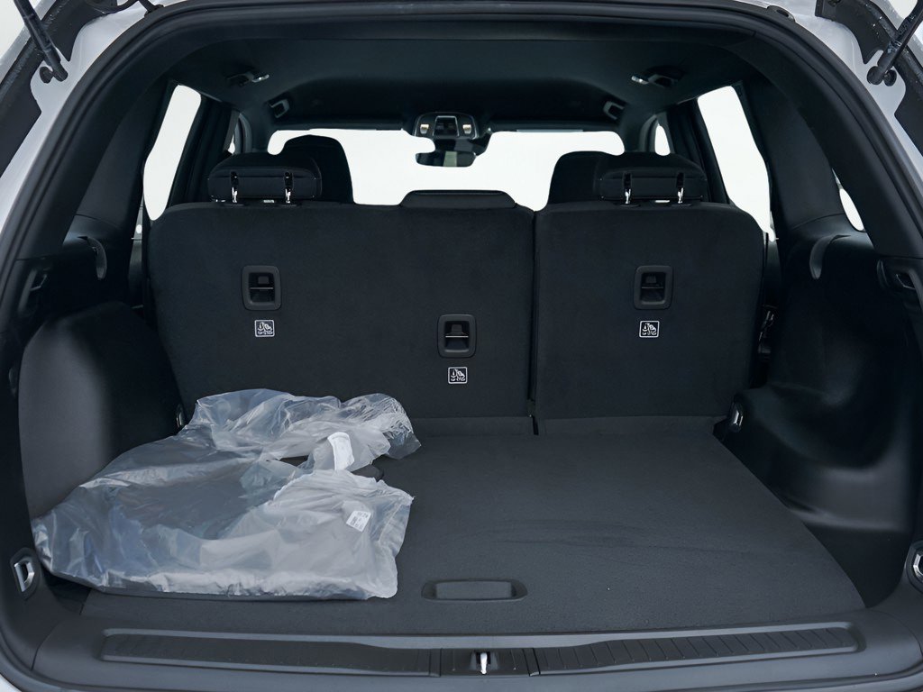 New 2025 Jeep Grand Cherokee Laredo image 7