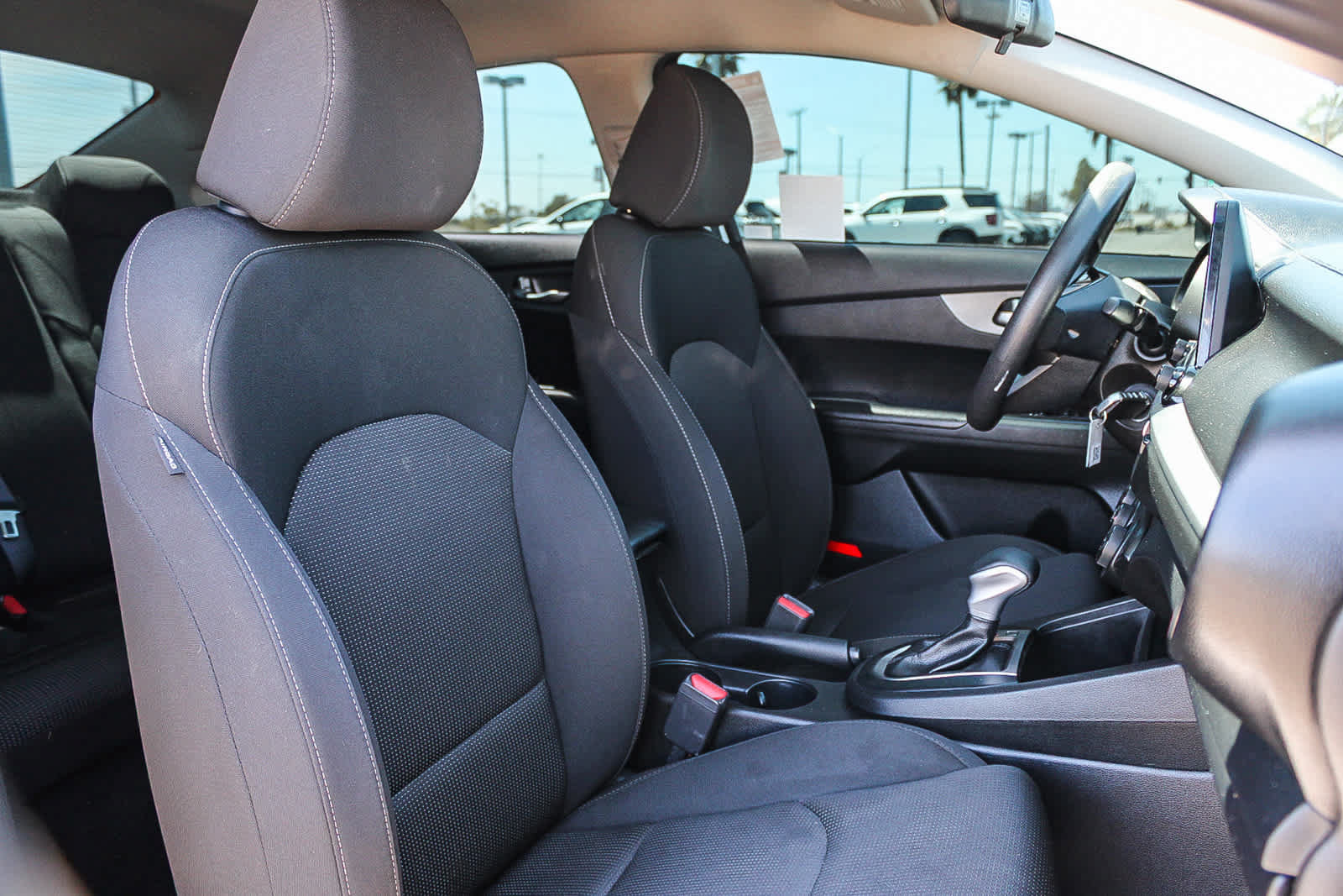 Used 2020 Kia Forte LXS FWD image 16