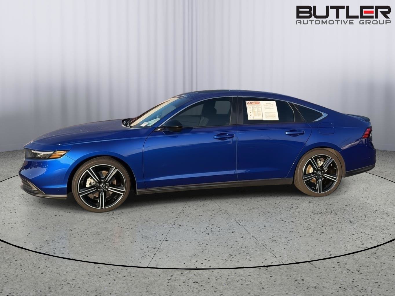 Used 2024 Honda Accord Sport image 3