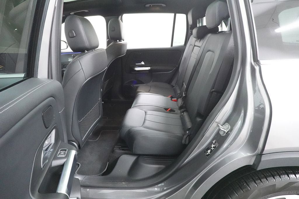 Used 2023 Mercedes-Benz EQB 300 4MATIC w/ Exclusive Package image 28