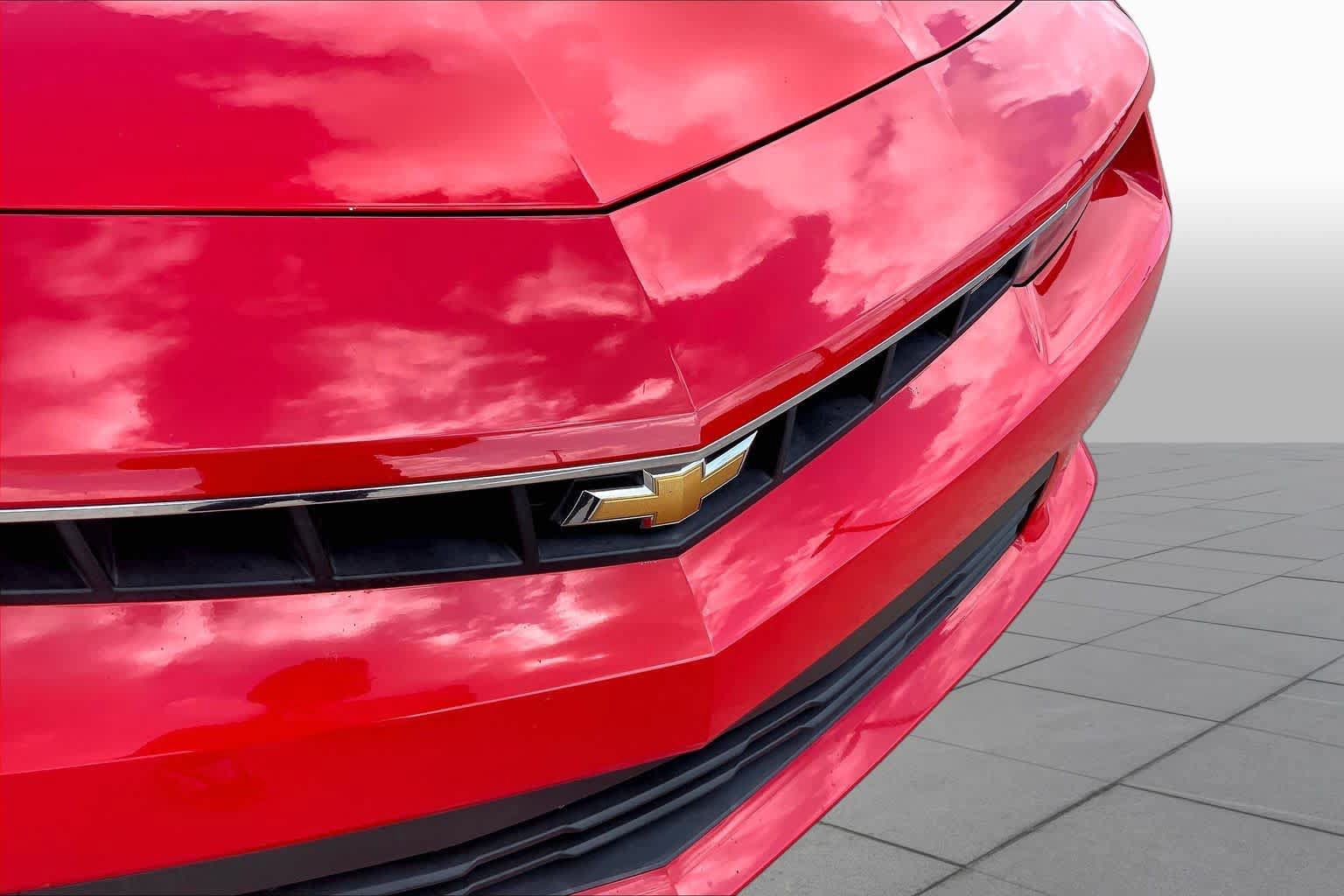 Used 2015 Chevrolet Camaro SS w/ RS Package RWD image 28